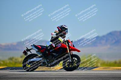 media/Mar-25-2024-Moto Forza (Mon) [[8d4319bd68]]/4-Novice Group/Session 2 (Turn 9 Side)/